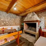 Amazing In Seget Donji With Wifi * Trogir