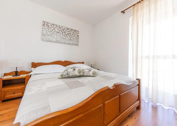 Cozy In Seget Donji Trogir