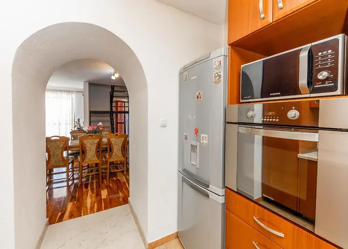 Cozy In Seget Donji Дом отдыха